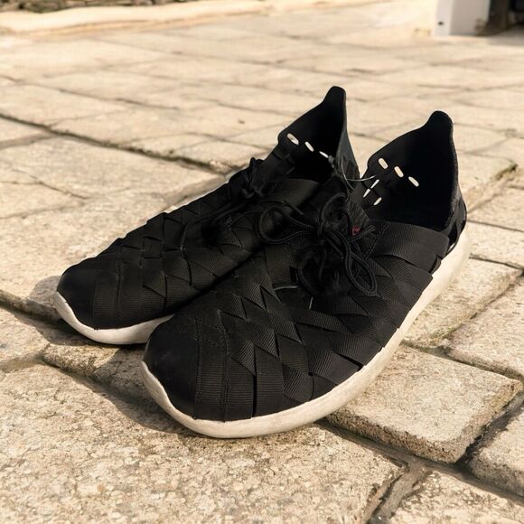 Nike‎ Mens 10 Roshe Run Running Shoes Black 555602-002 Low Top Woven Lace Up - Picture 1 of 10